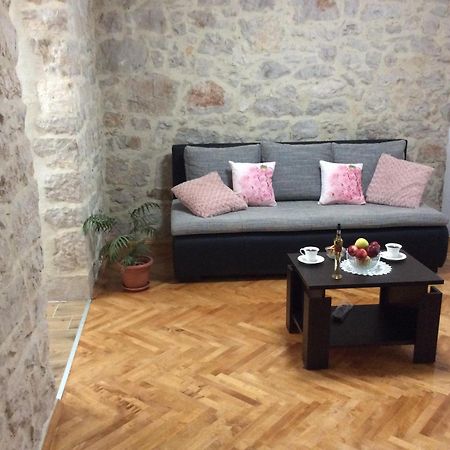 Apartment Karla SNB Lozovac Bagian luar foto