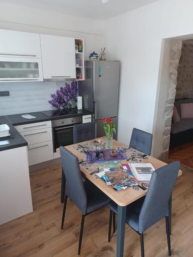 Apartment Karla SNB Lozovac Bagian luar foto
