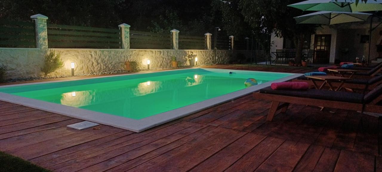 Apartment Karla SNB Lozovac Bagian luar foto