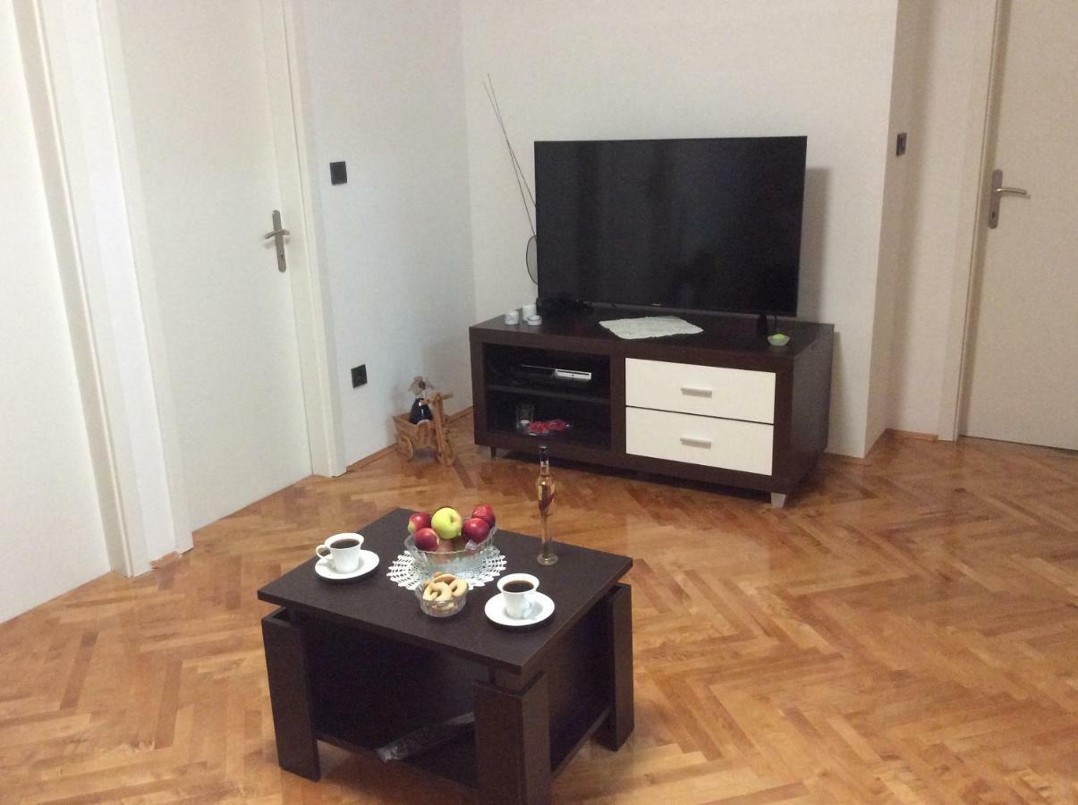Apartment Karla SNB Lozovac Bagian luar foto