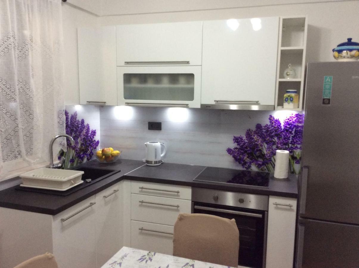 Apartment Karla SNB Lozovac Bagian luar foto