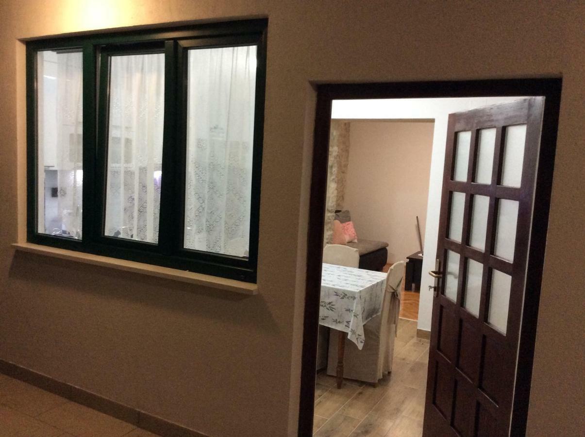 Apartment Karla SNB Lozovac Bagian luar foto